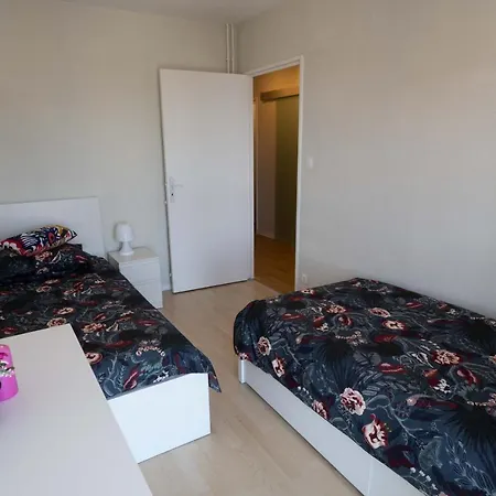 Sweet Apartment *